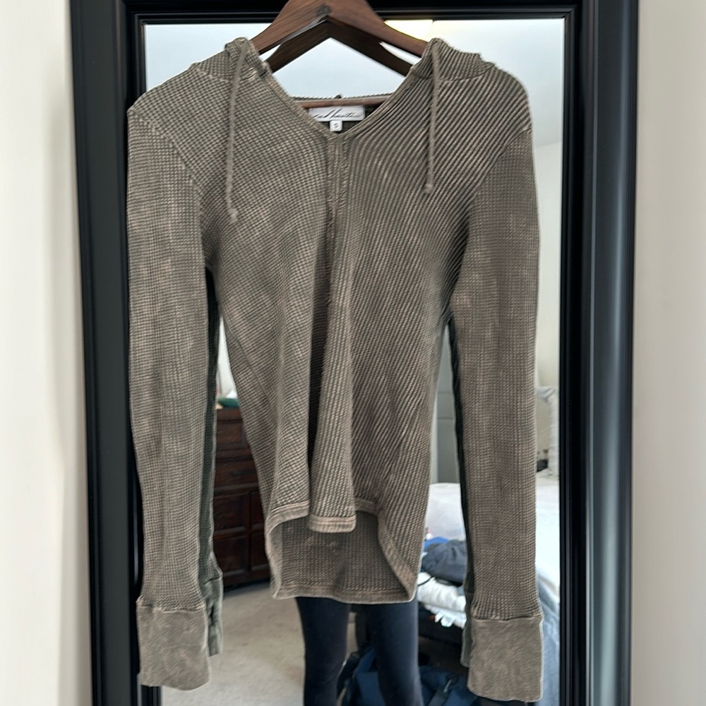Red Haute Olive Distressed Pullover